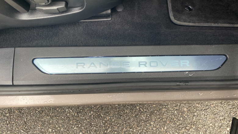 Land Rover Range Rover Evoque 2.0 P300 HST 5dr Auto Petrol Hatchback